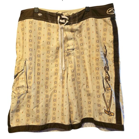 Vintage Kirra Medallion Board Shorts - Men's Surf Style - Picture 1 of 7